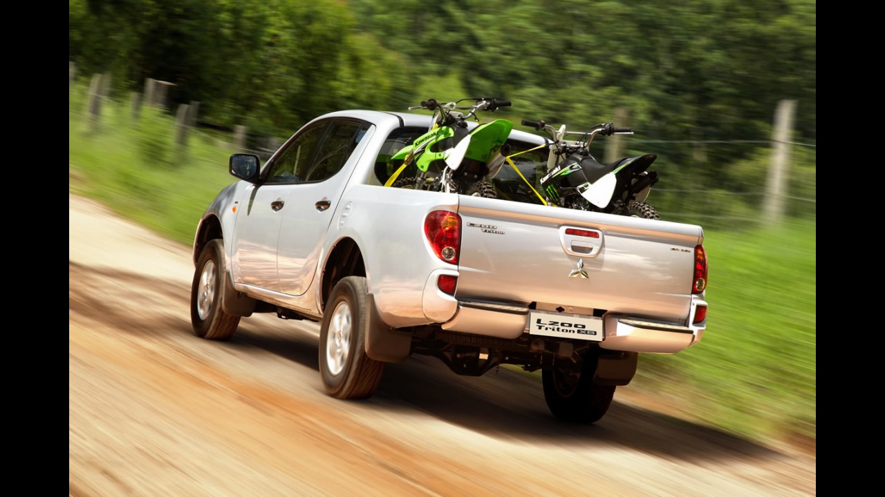 Mitsubishi lança linha 2012 com nova versão L200 Triton XB