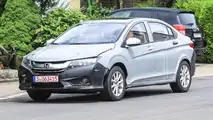 Honda Insight Test Mule Spy Shots