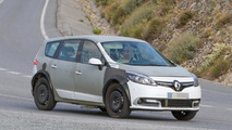 Renault Grand Scenic mule spy photo