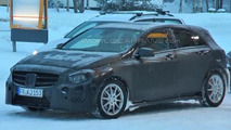 2013 Mercedes A-class spy video