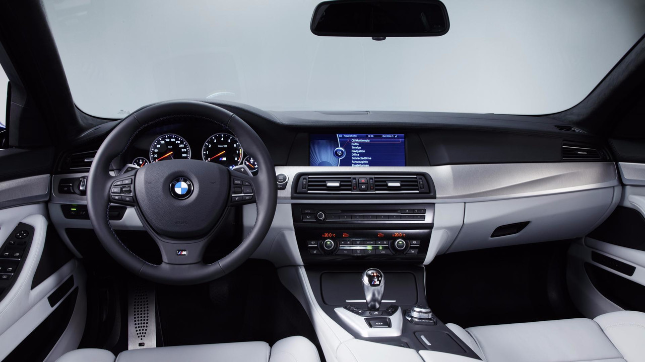 BMW M5 F10