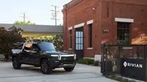 Rivian Venice Hub front with R1T