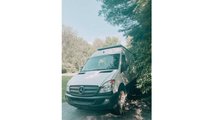 Camping-car avec lit superposé