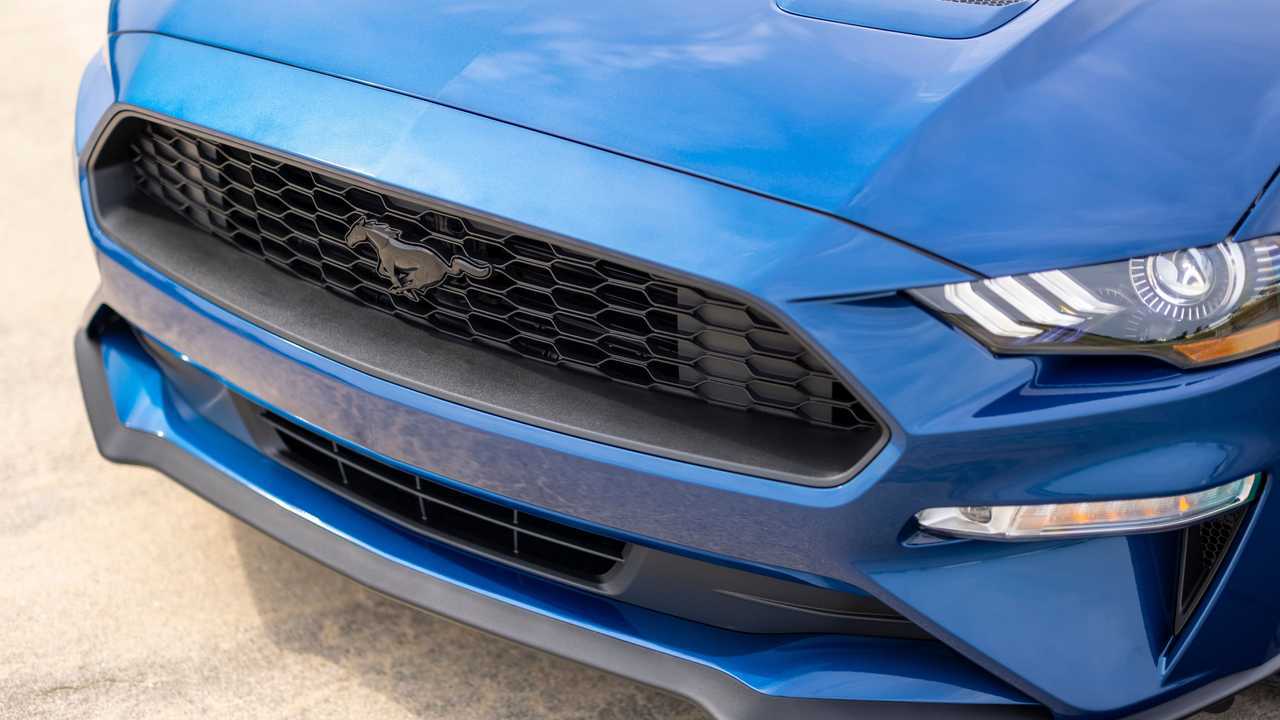 Ford Mustang MY 2022 Stealth Edition