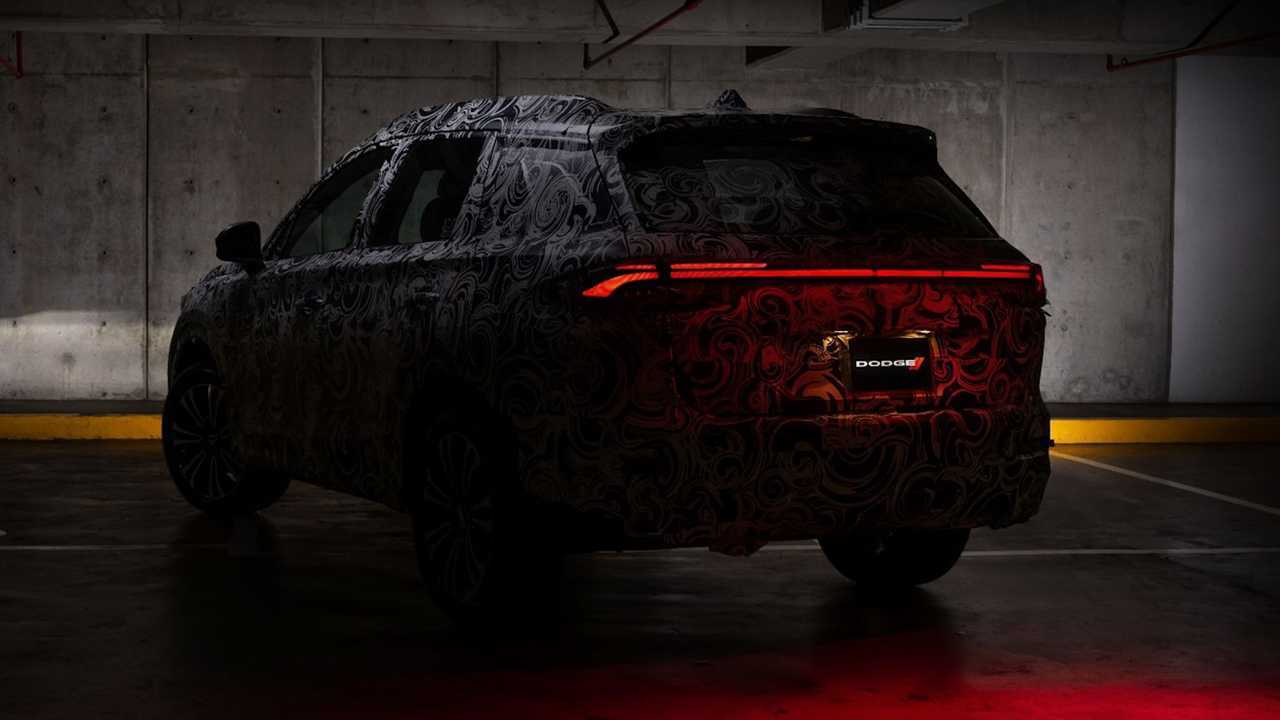 Тизеры кроссовера Dodge