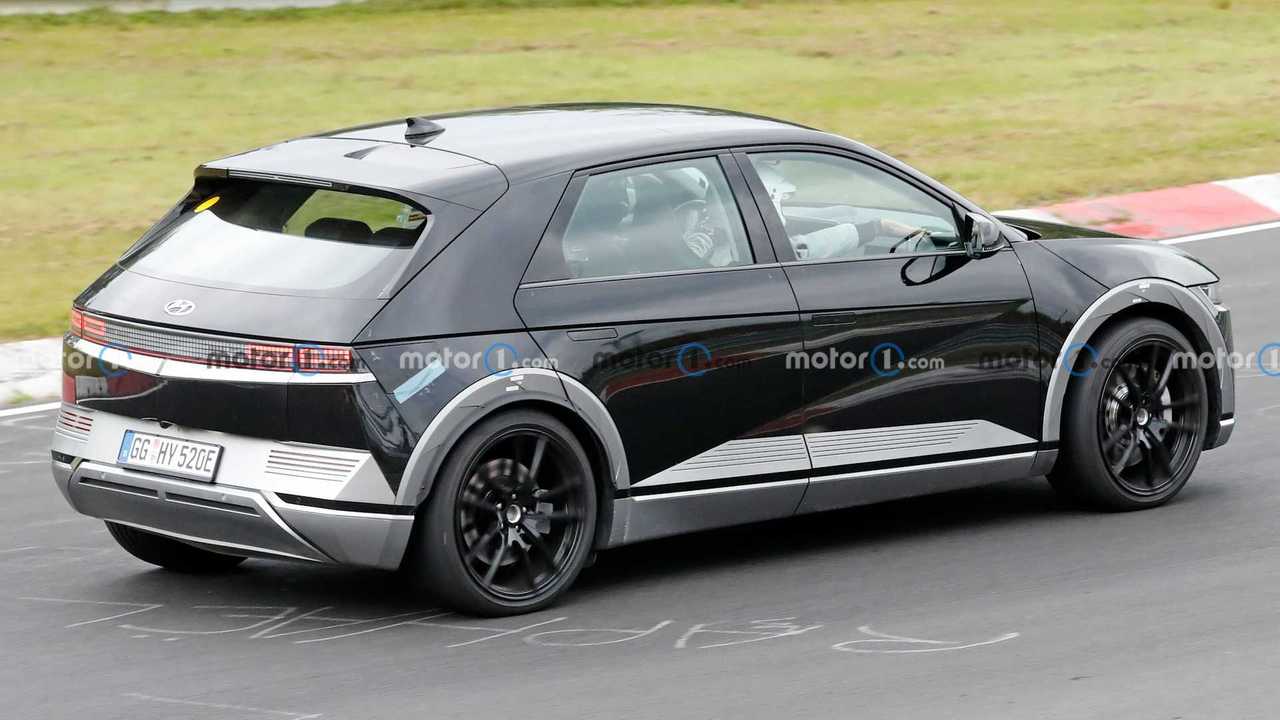 Hyundai Ioniq 5 N, le foto spia