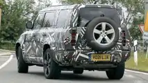 Land Rover Defender 130