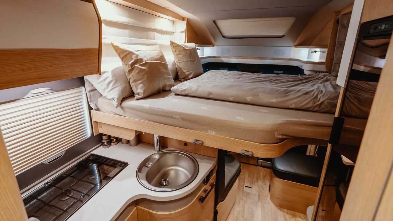 Автодом Hymer на базе Mercedes-Benz Sprinter