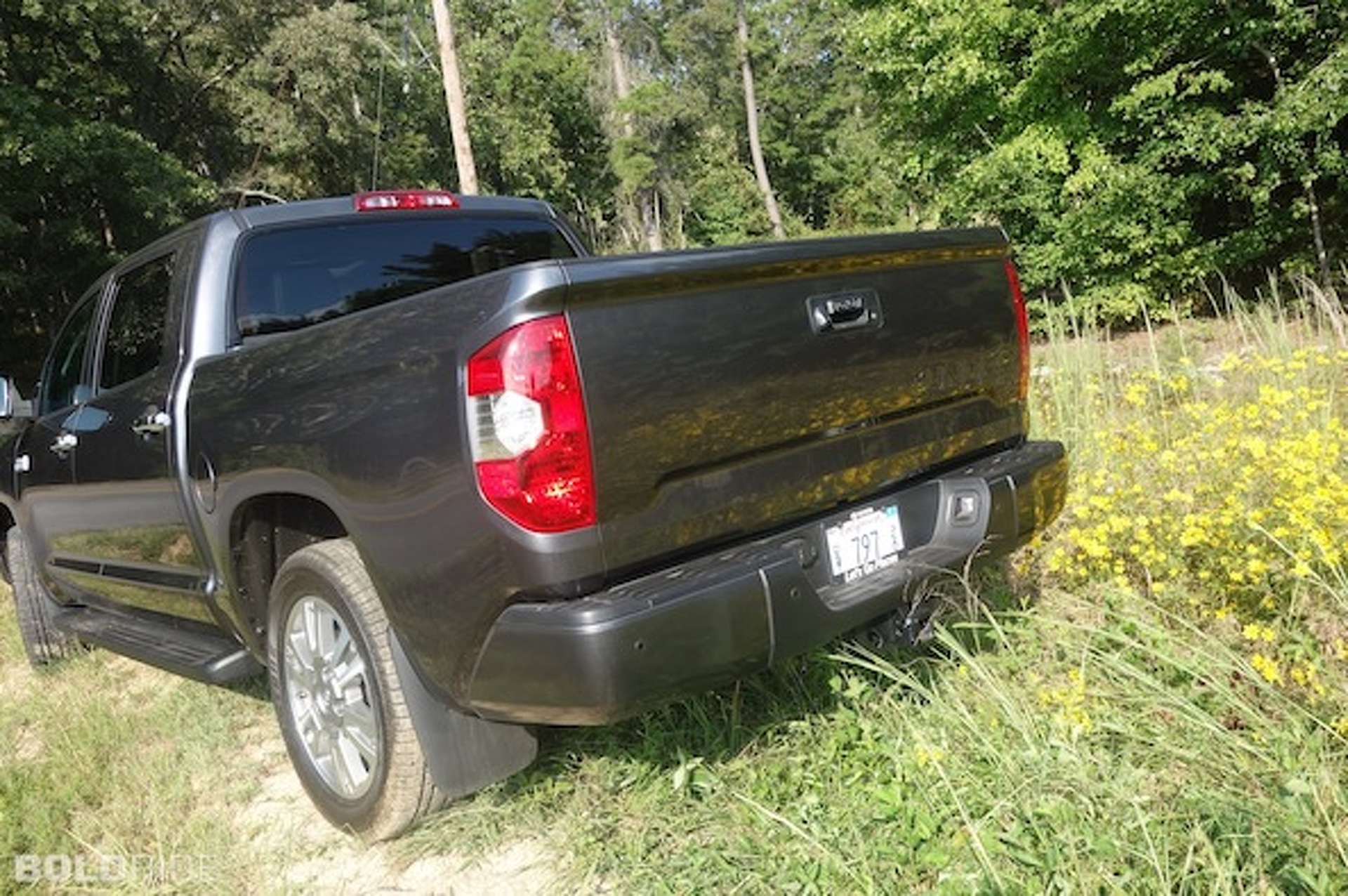 2014 Toyota Tundra First Drive: New Face, Same Ol' Truck