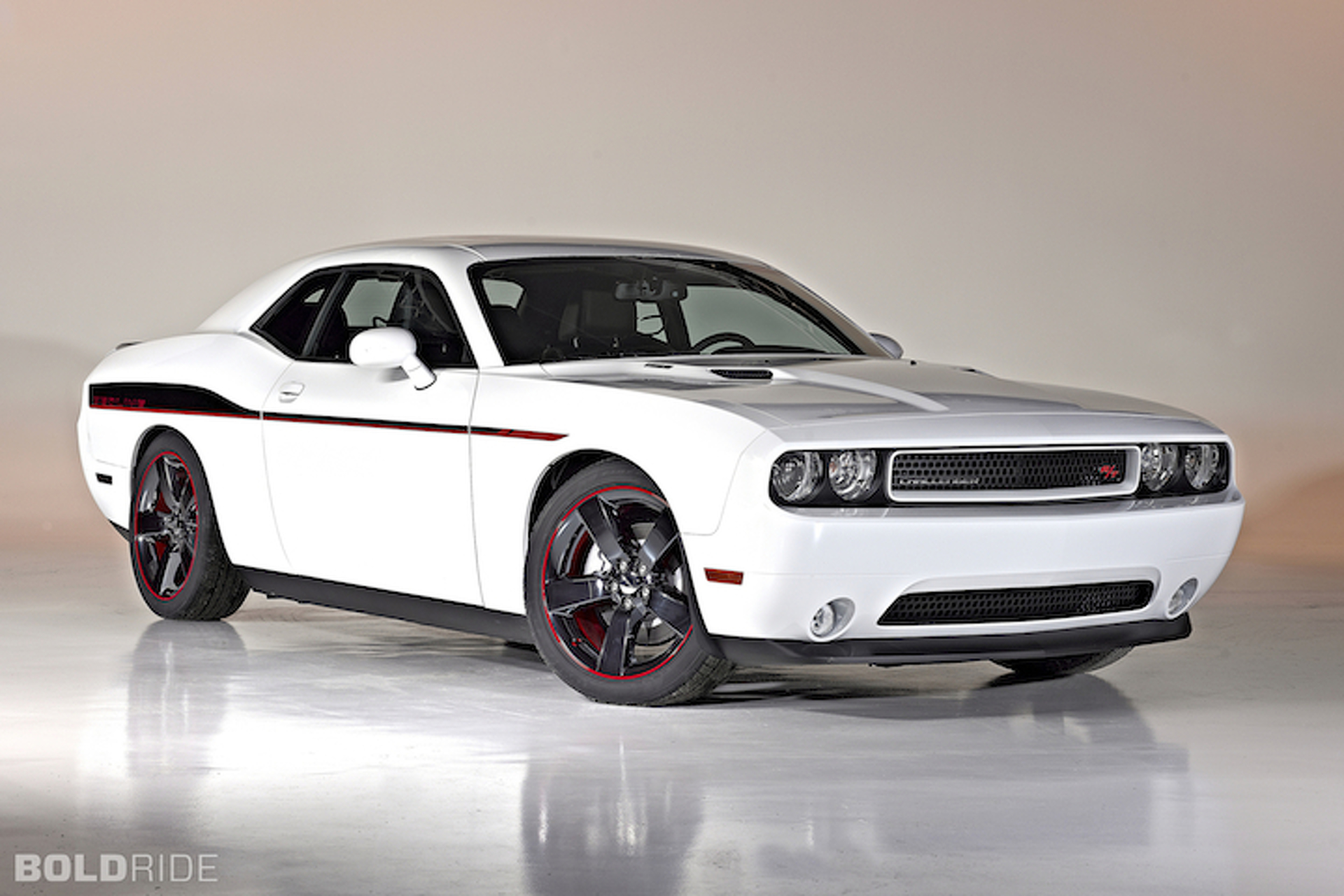 2014 Dodge Challenger Redline Review: With Age Doesn’t Always Come Wisdom
