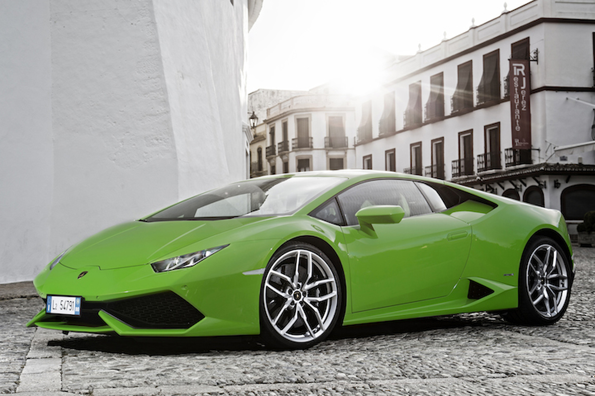 16 Sports Cars and Supercars To Look Forward to in 2016