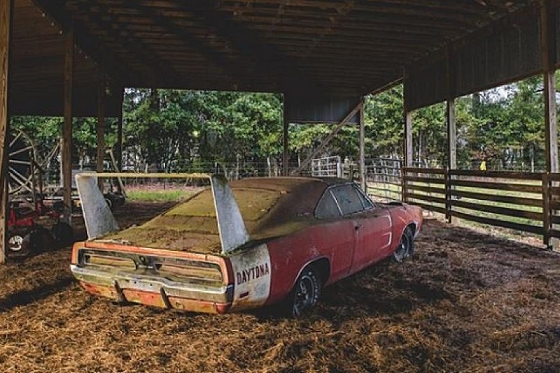 A Forgotten Charger Daytona, Uncovered After 40 Years