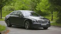 Mercedes S Class facelift spy photo