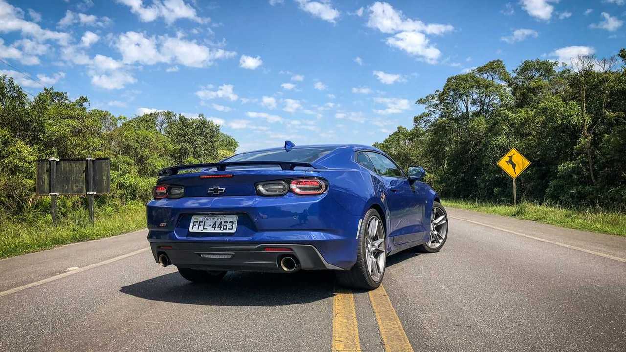 Comparativo: Camaro 2019 x Mustang