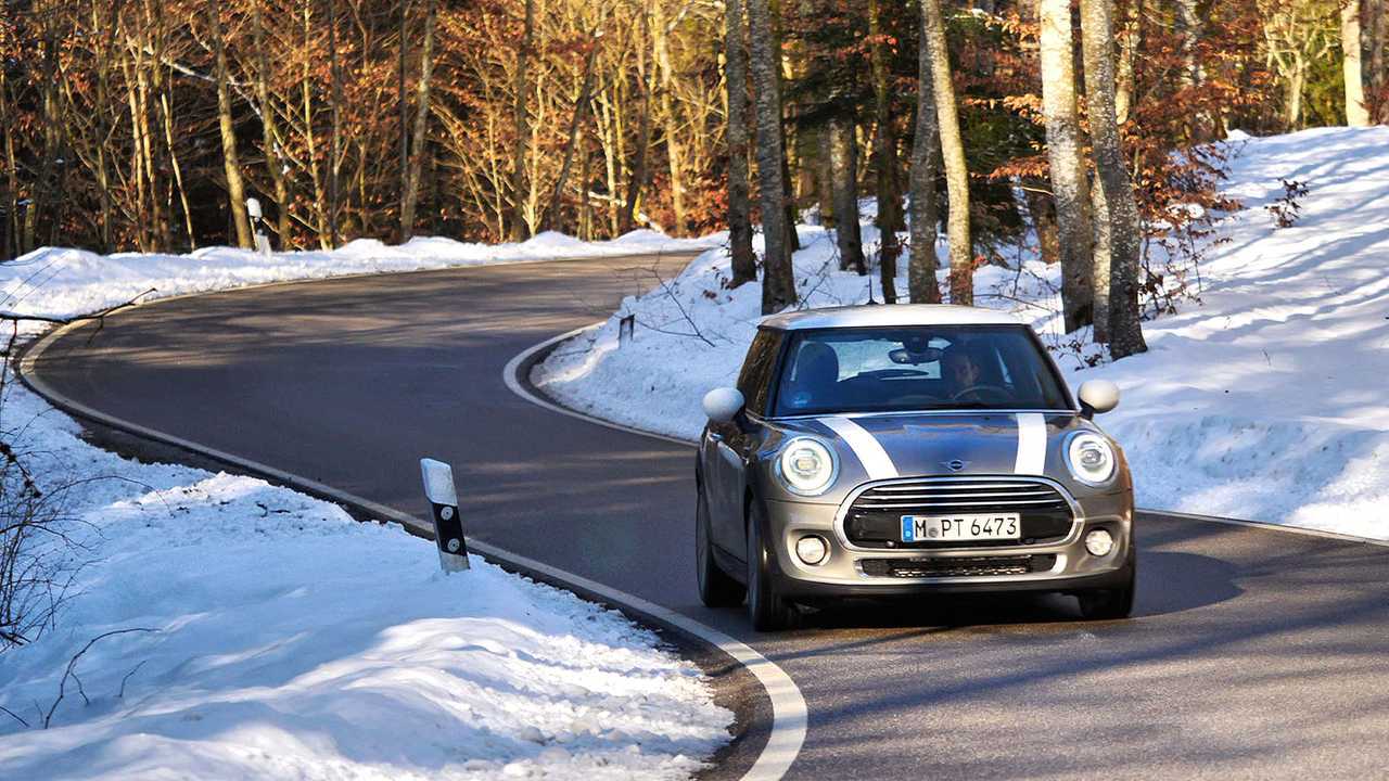Mini Cooper vs. Opel Corsa GSi