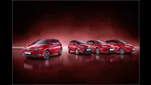 Toyota strahlt in Tokio-Rot