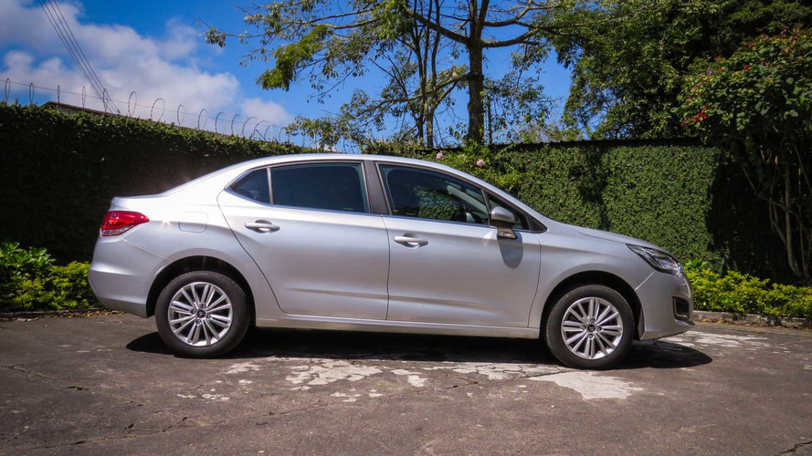 Teste Citroën C4 Lounge MT