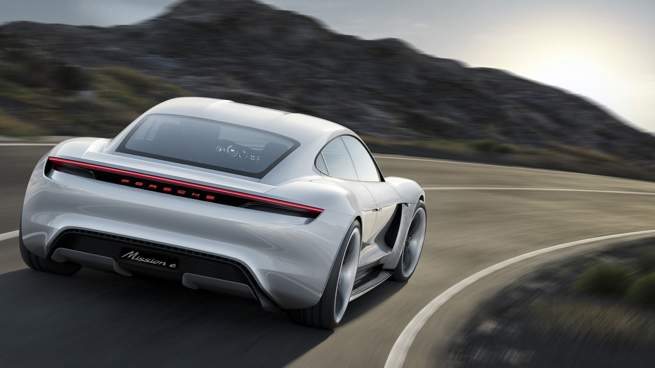 Porsche Mission E-Konzept 2015