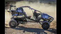 Fliegender Geländewagen