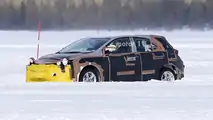 2019 Toyota Auris spy photo