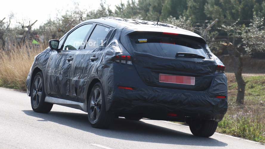 Nissan Leaf 2018 fotos espía