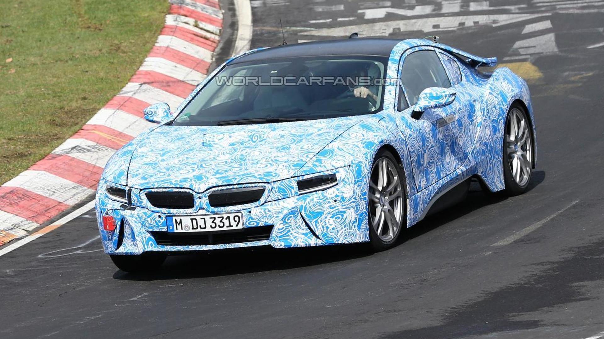 BMW i8 spied at Nürburgring with production taillights