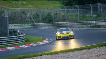 Porsche GT2 RS, il record al Nurburgring