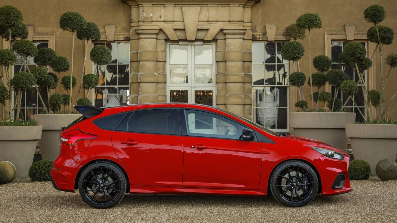 Ford Focus Rs Red Edition Motor1 Photos Ford Focus Rs Red Edition