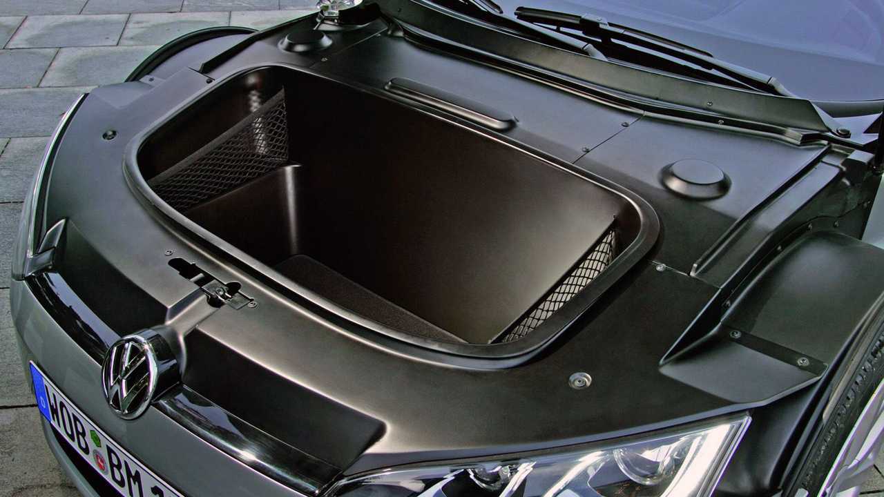 Концепт Volkswagen BlueSport, передний багажник