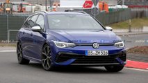 2022 VW Golf R wagon espion photo