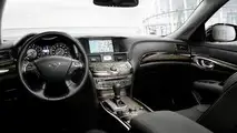 2015 Infiniti Q70L