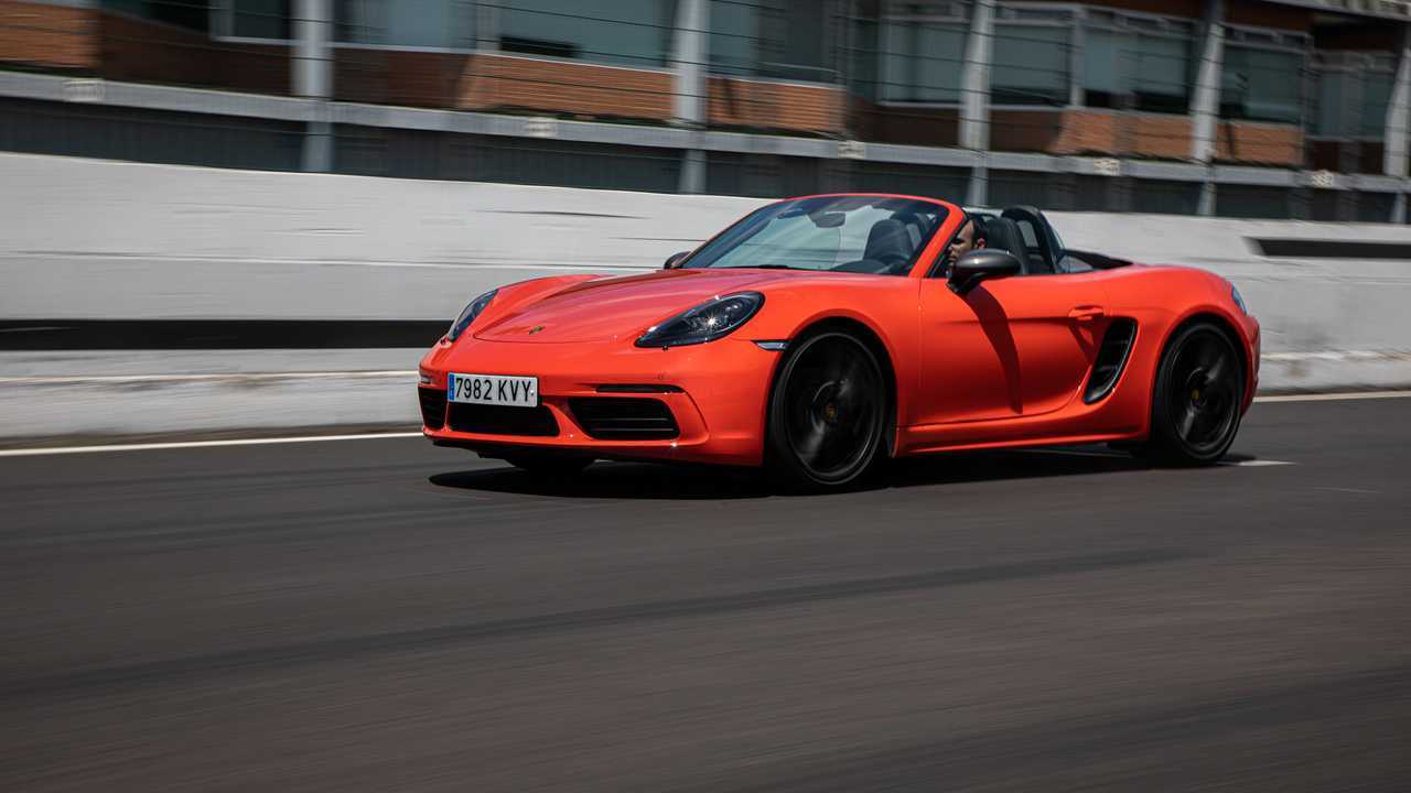 Prueba Porsche 718 Boxster T 2019 vs. VW Golf GTI TCR