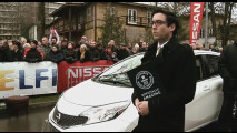 L'uomo più forte del mondo ha trainato 12 Nissan Note