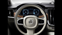 Volvo V90, le foto sfuggite
