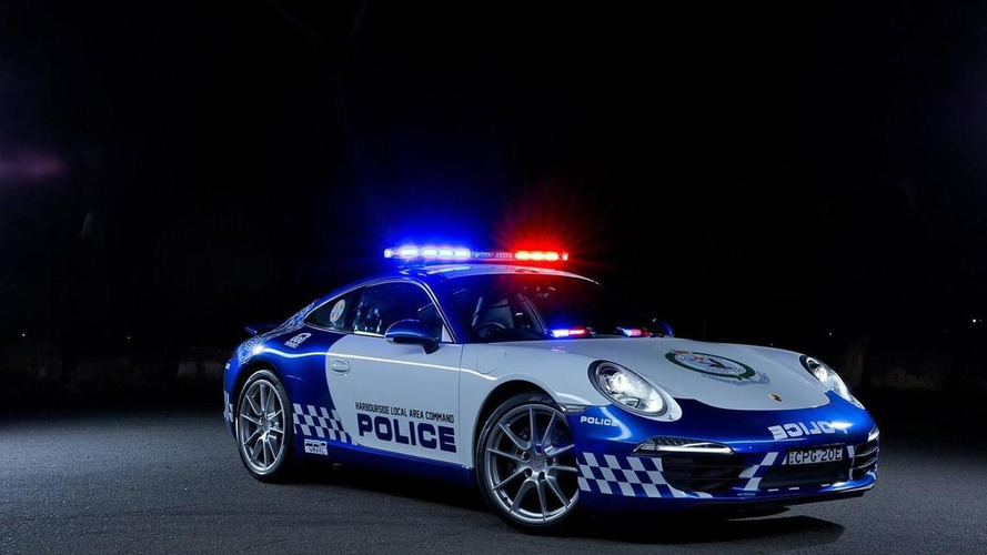 NSW polisine Porsche 911 Carrera verildi