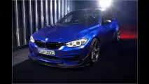 Ein BMW M4, der sanft untersteuert
