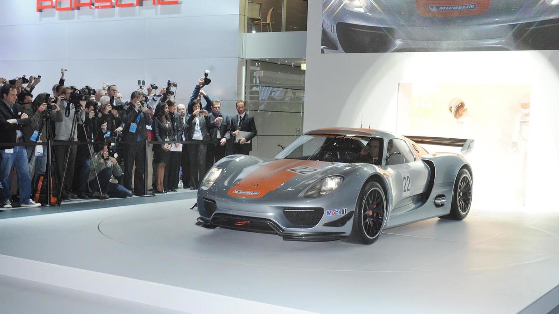 Porsche 918 RSR design process detailed [video] | Motor1.com Photos