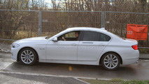 BMW 5-Series hybrid spied 13.12.2010