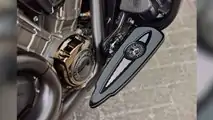 2023 Indian Pursuit Elite - Floorboard Detail