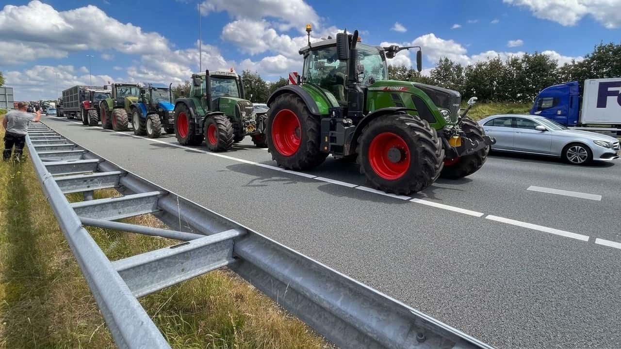 doppia-morte-sulla59-i-trattori-in-autostrada-sotto-accusa