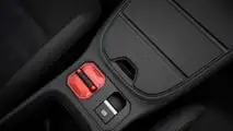 Jeep Avenger: restyling, interior y maletero