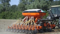 
Criteri tecnici per scegliere seminatrici su sodo e abbinare il trattore valutando potenza, peso, compattamento del suolo e integrazione elettronica
