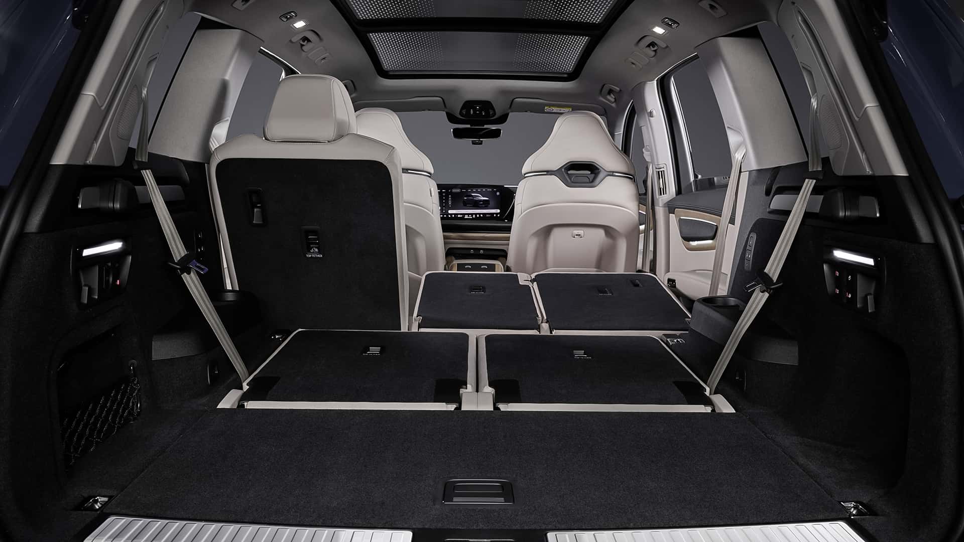 audi-q7-2026-interni-e-bagagliaio.jpg