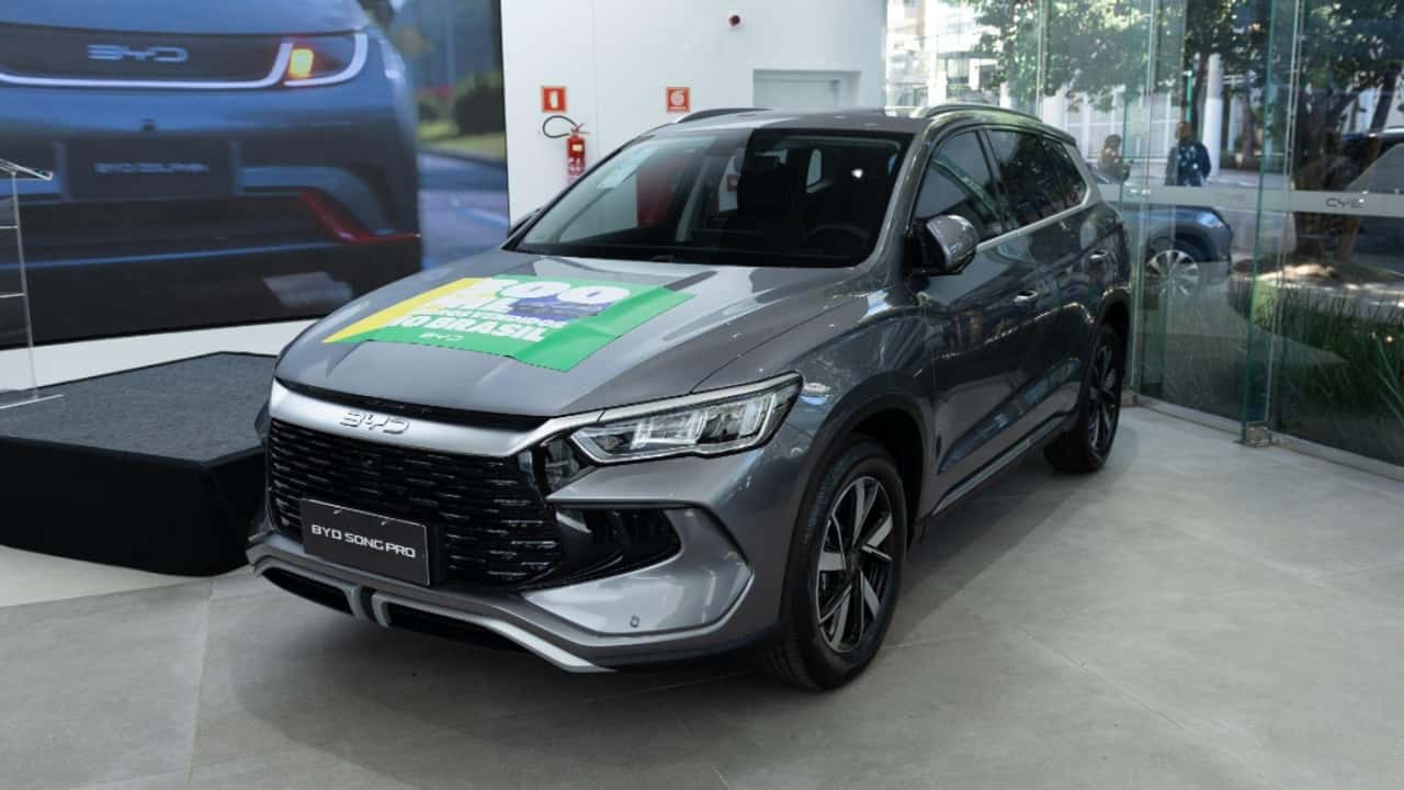 Em 6 meses, BYD saltou de 200 mil para 300 mil carros vendidos no Brasil