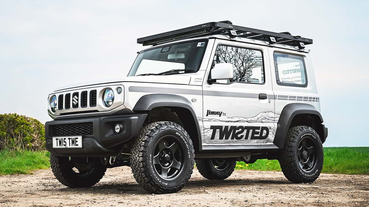 Suzuki Jimny da sogno: motore turbo da 167 CV e interni in pelle