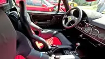 O interior da F50 do Carde