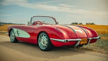 Pogea Racing Corvette 1958.28 Restomod