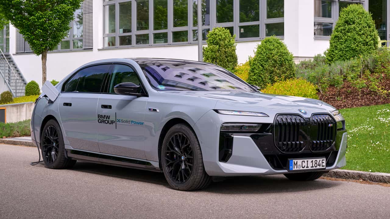 Prototipo BMW i7 con celle solide di Solid Power