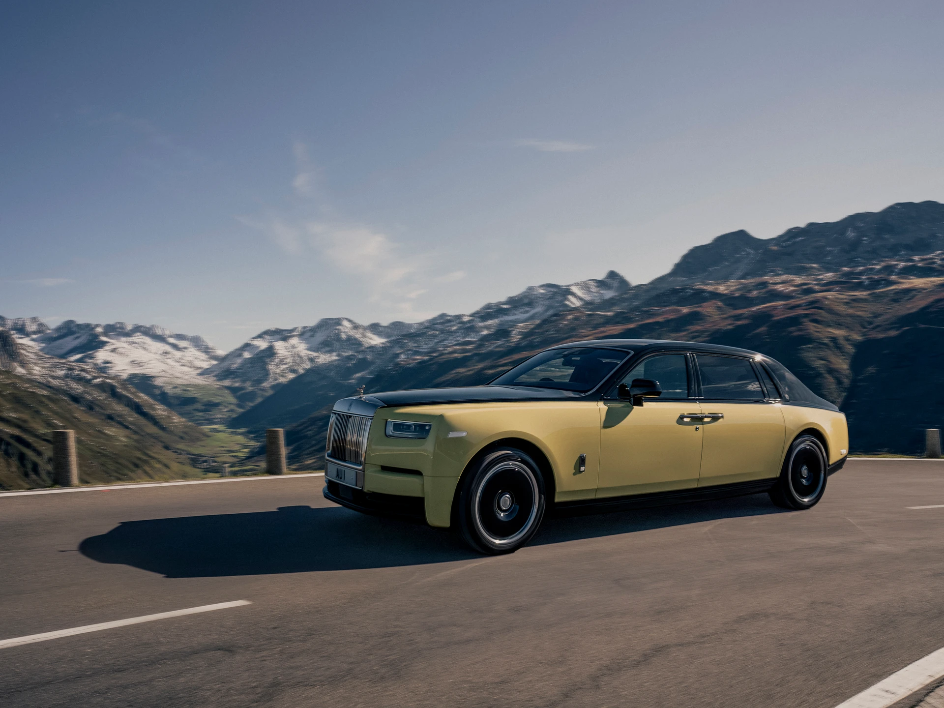 rolls-royce-phantom-goldfinger