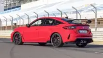 Honda Civic Type R, la vista di tre quarti posteriore